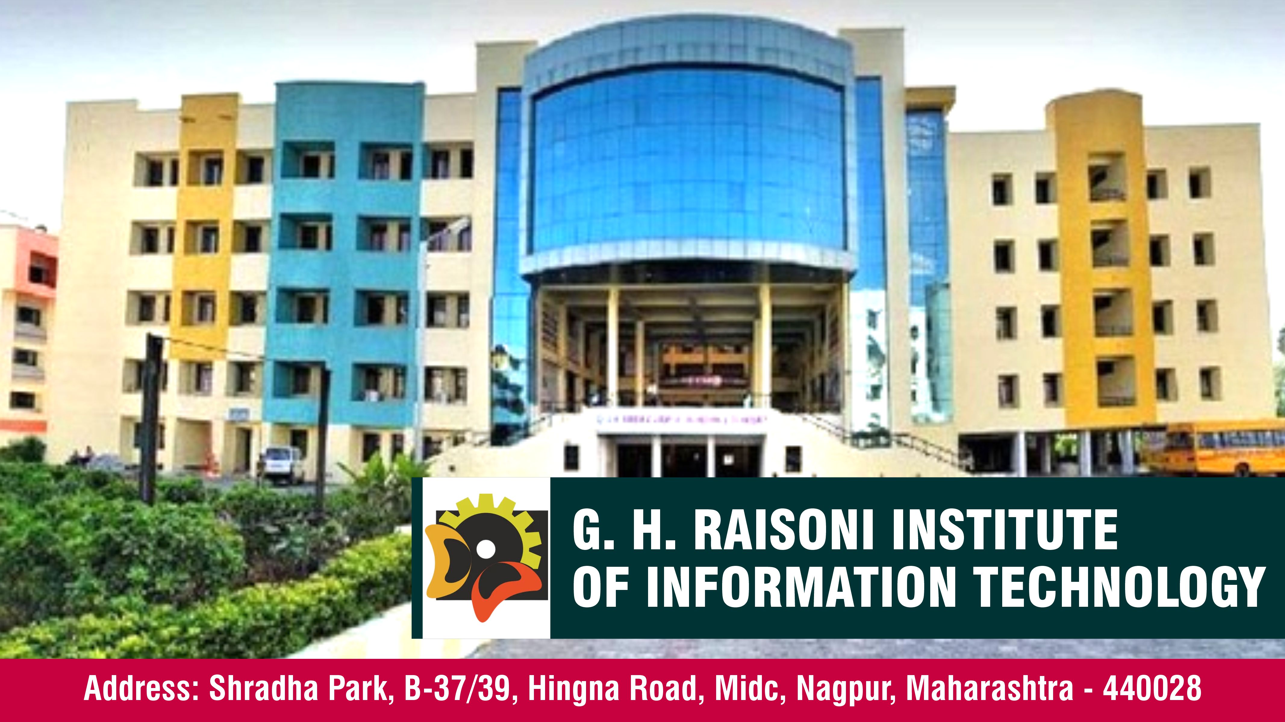 Out Side View of GH Raisoni Institute of Engineering and Technology